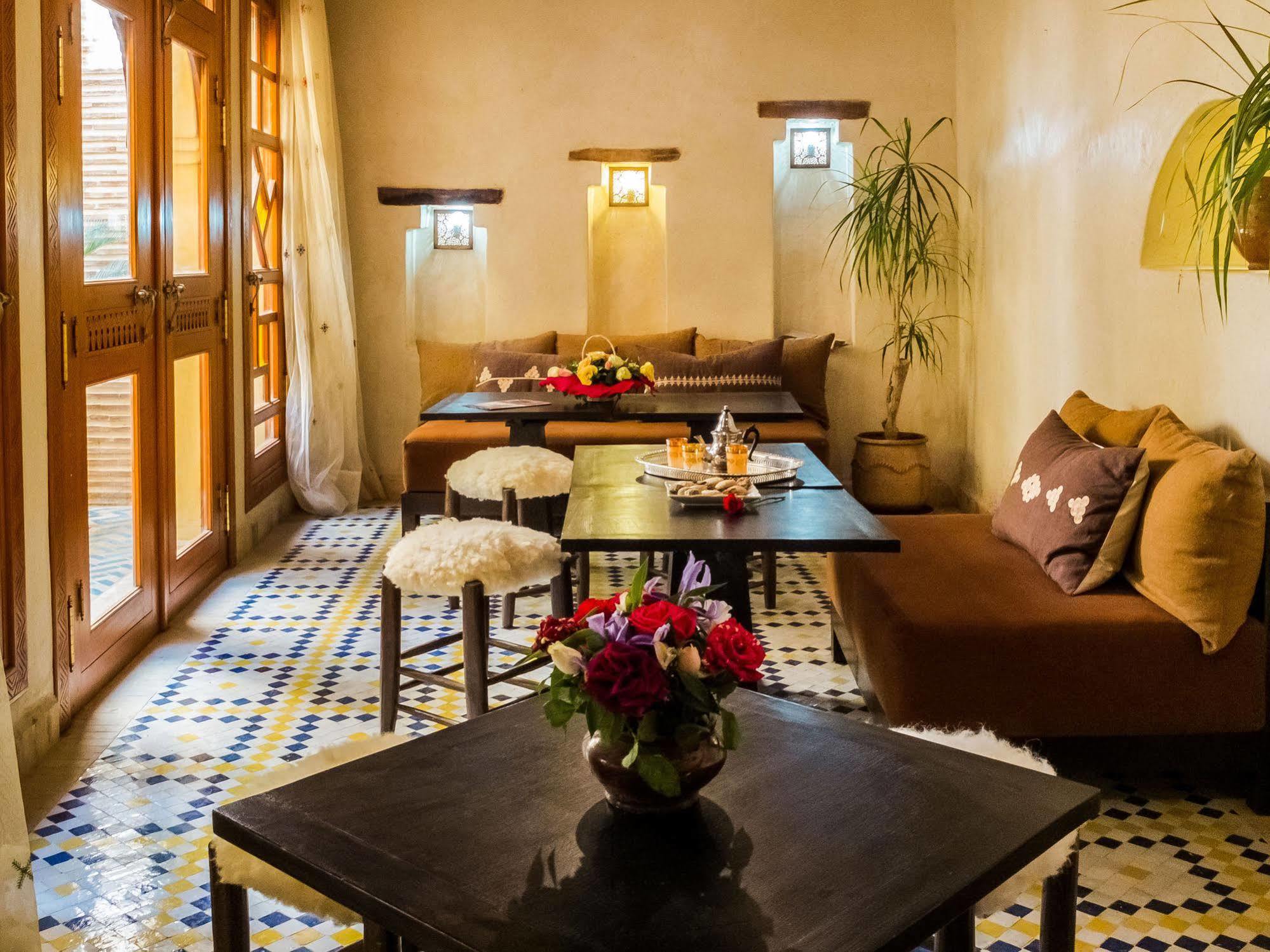 Riad Tigmi Kenza ทิซนิท ภายนอก รูปภาพ